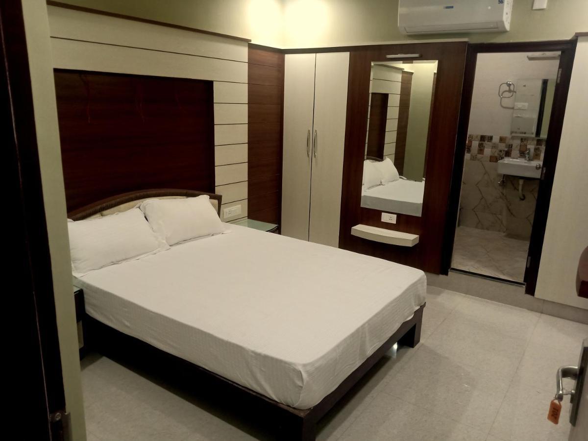 Hotel Shri Gourav Bikaner Exteriör bild