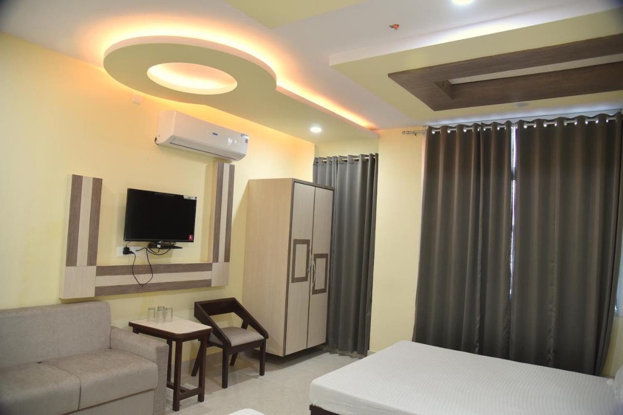 Hotel Shri Gourav Bikaner Exteriör bild