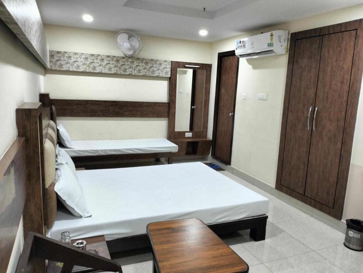 Hotel Shri Gourav Bikaner Exteriör bild